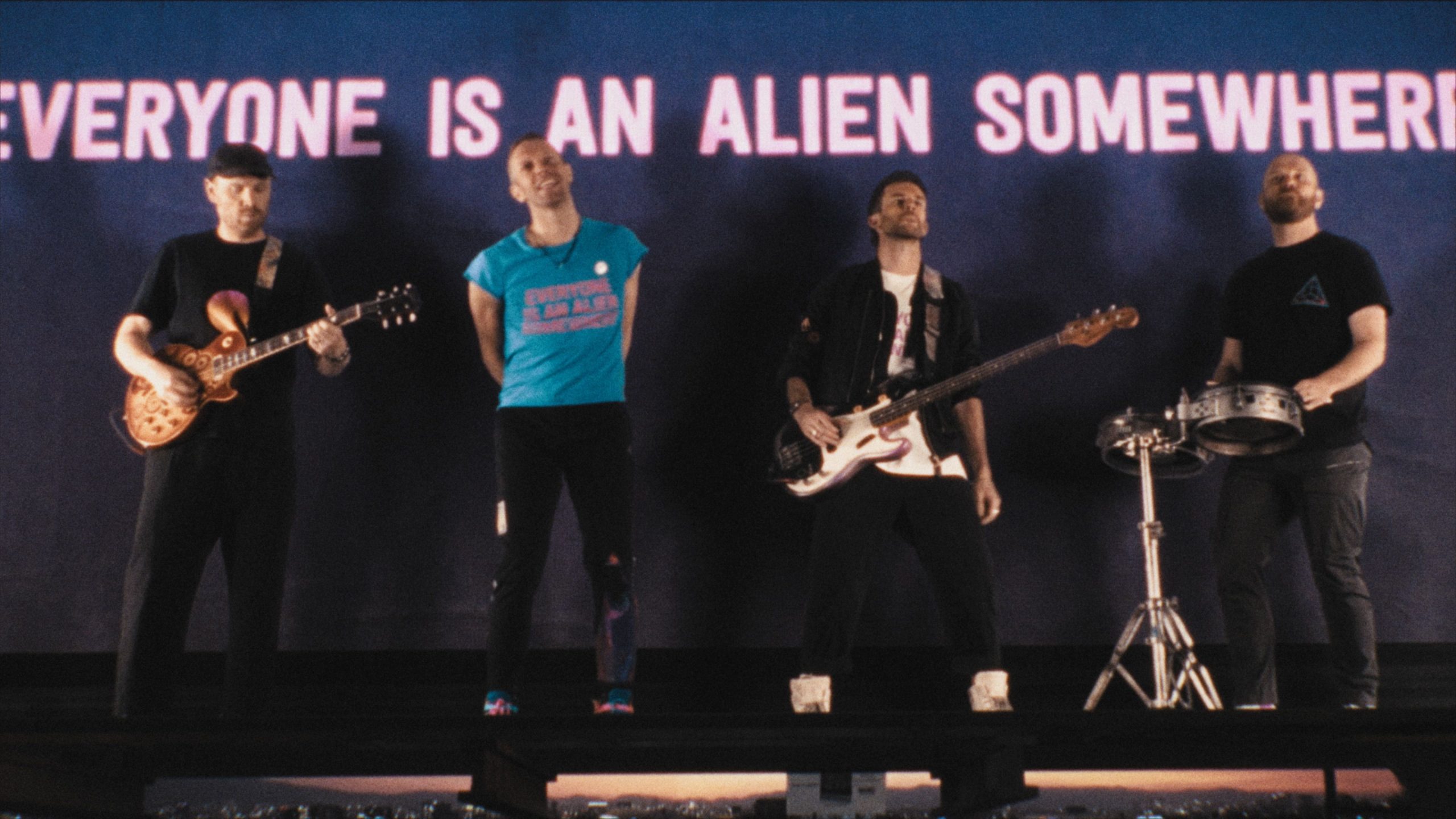 Coldplay estrena el deslumbrante video de "Humankind"