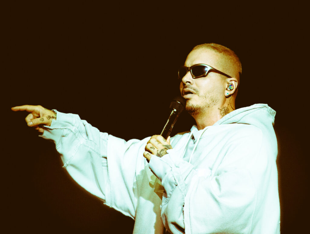 J Balvin regresó a Chile para presentar "José Tour 2022"