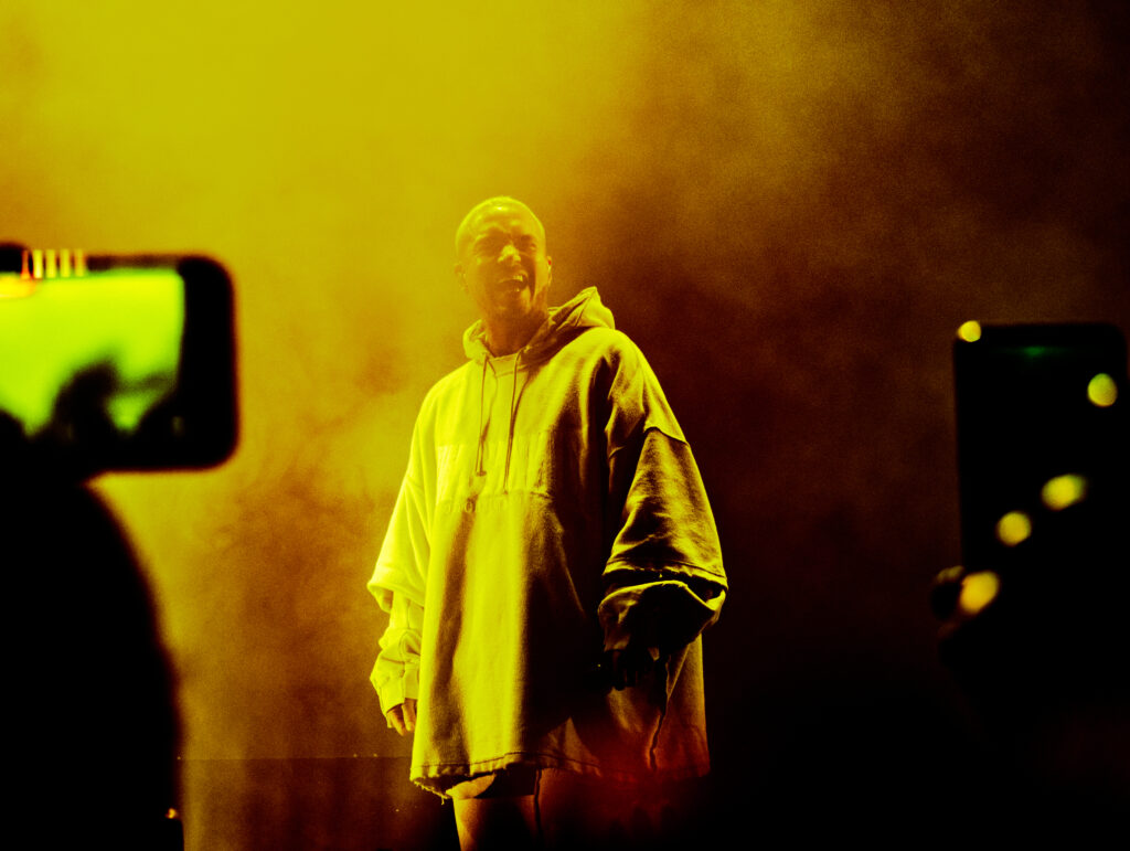 J Balvin regresó a Chile para presentar "José Tour 2022"