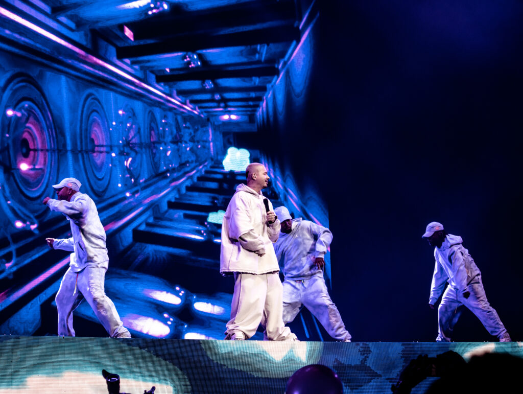 J Balvin regresó a Chile para presentar "José Tour 2022"